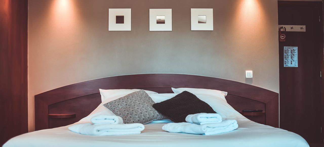 Hotel L'Etoile De Marie Rocroi エクステリア 写真