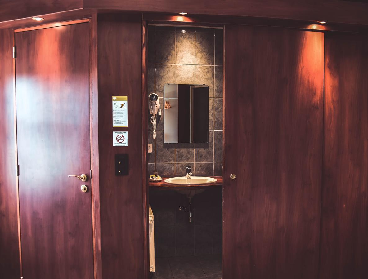 Hotel L'Etoile De Marie Rocroi エクステリア 写真